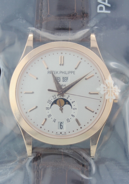 (image for) UNWORN PATEK PHILIPPE ANNUAL CALENDAR 18K ROSE GOLD / 5396R